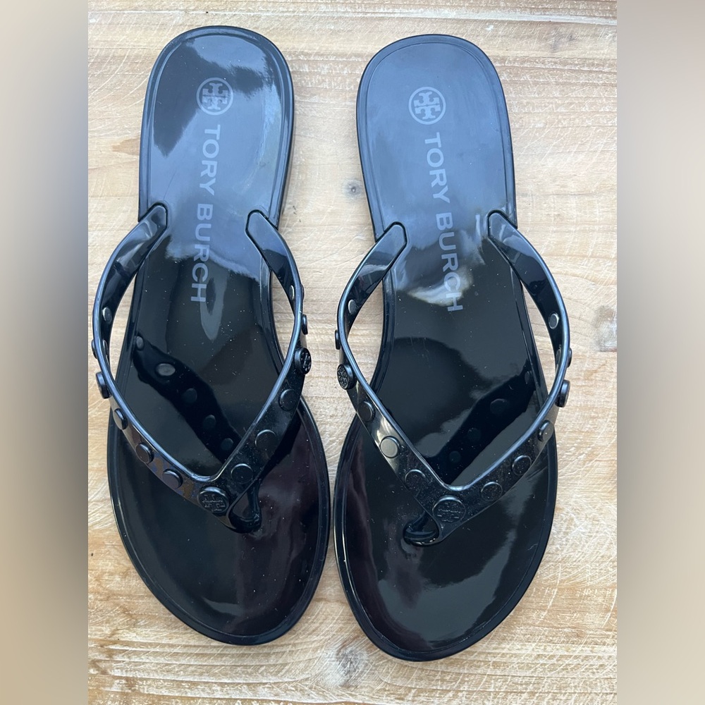 TORY BURCH Studded Jelly Flip Flop in Black Size 8 New - Picture 4 of 11